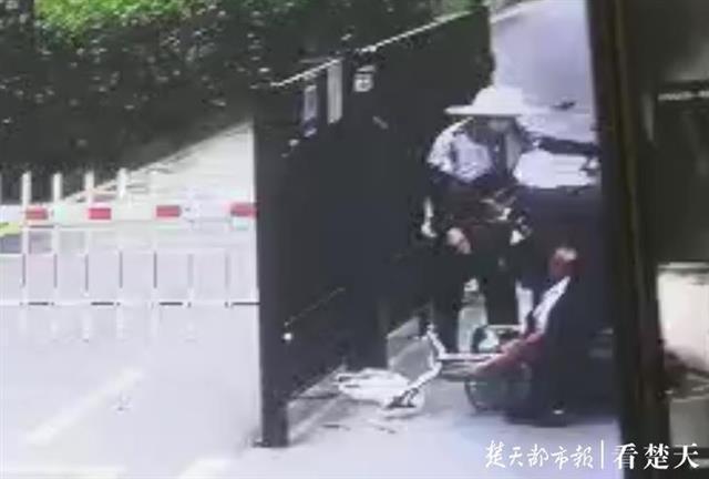 自动门