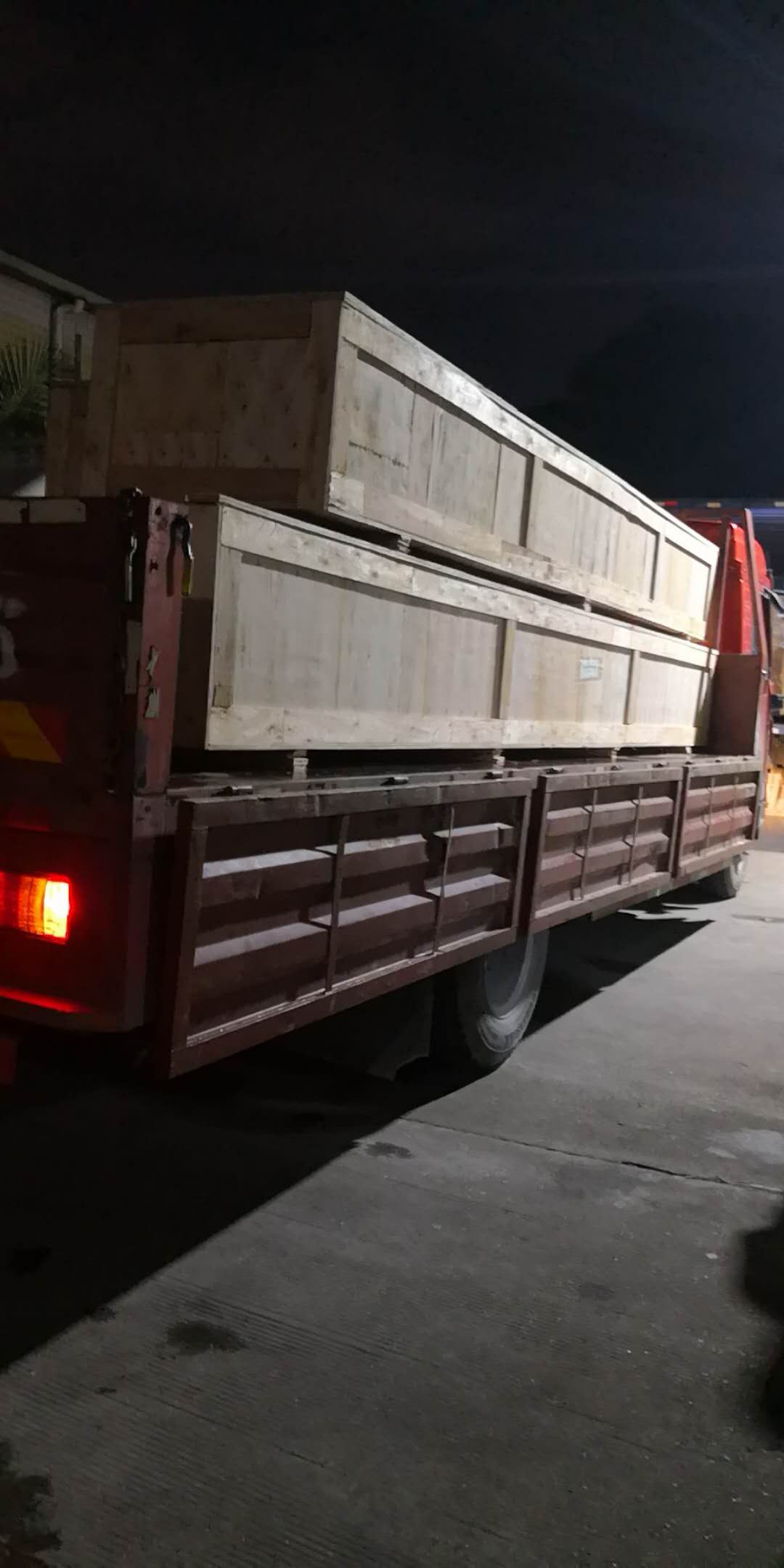 载硬质米兰体育官方网站
货车